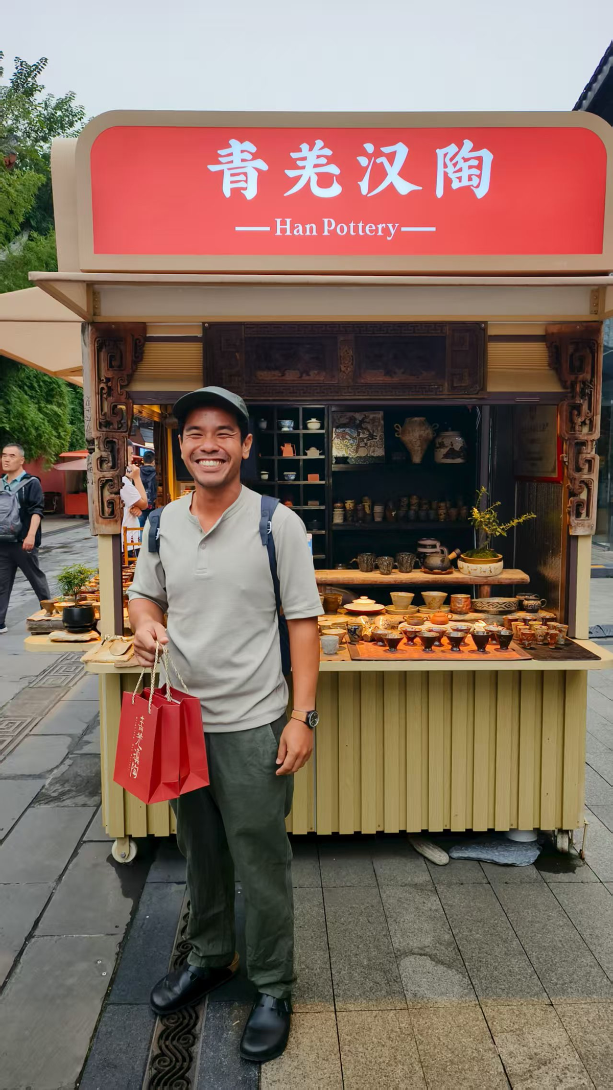 Han Pottery customer story with handmade ceramic mug