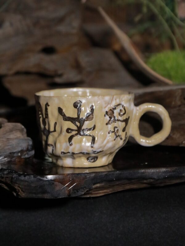 Buckwheat Clay Mug Ancient Figures No.004 pottery cup